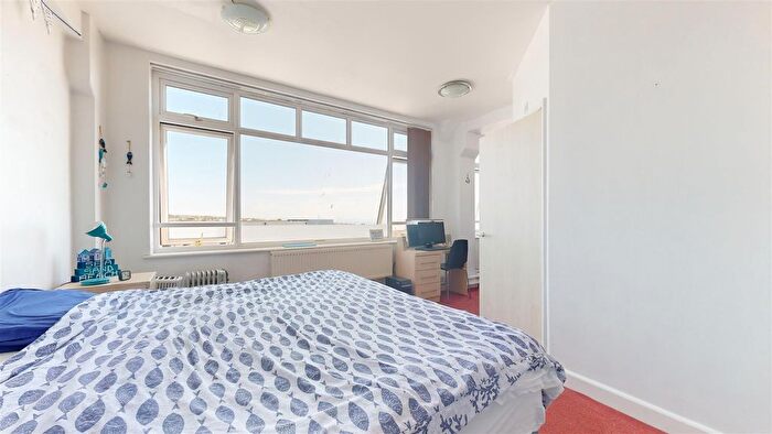1 Bedroom Flat For Sale In Portland, DT5