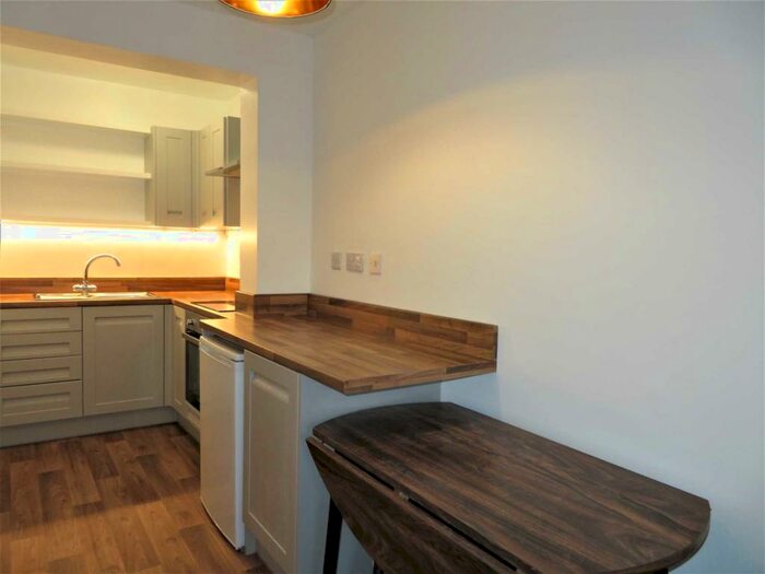 1 Bedroom Flat To Rent In Claremont Place, Canterbury, CT1