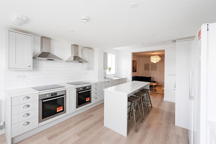 7 Bedroom House To Rent In Southmead Road, Westbury-on-Trym, Bristol, BS10