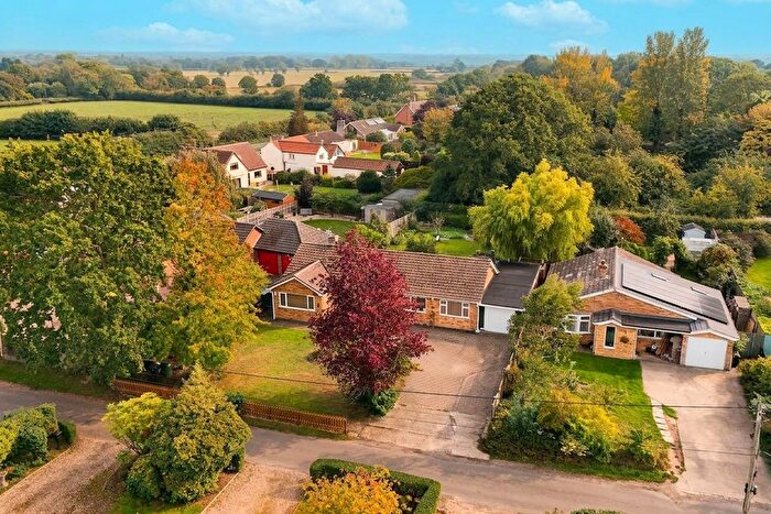 4 Bedroom Detached Bungalow For Sale In Half Field Lane, Deopham, Wymondham, NR18