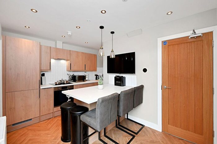 2 Bedroom Semi-Detached House To Rent In Carlton Hill, Nottingham, NG4