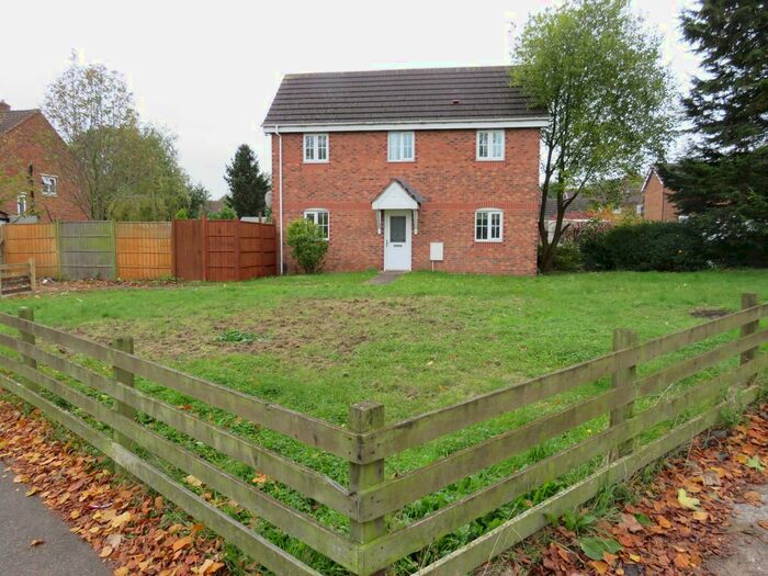 2 Bedroom Property To Rent In Monmouth Drive, West Bromwich, B71