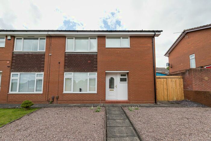 3 Bedroom Semi-Detached House To Rent In Cross May Street, Newcastle, ST5