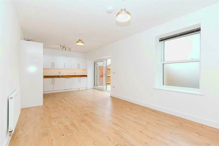 1 Bedroom Property To Rent In Cock Road, Bristol BS15