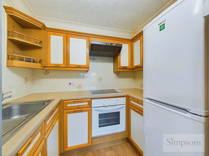 1 Bedroom Flat For Sale In Caldecott Road, Cygnet Court Caldecott Road, OX14