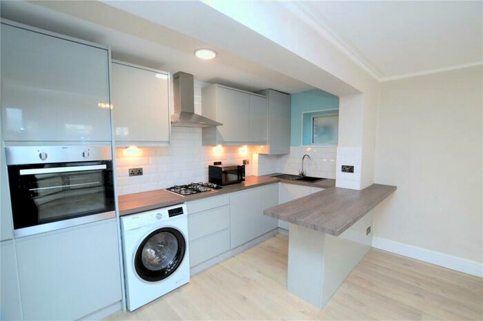 2 Bedroom Apartment To Rent In Selhurst Road, London, SE25