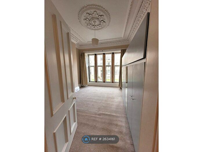 3 Bedroom Flat To Rent In Brisbane Street, Greenock, PA16