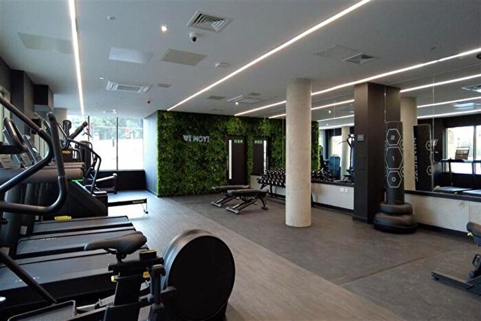 2 Bedroom Apartment To Rent In Bed, Th Floor, Adur, Refinery House In Anchors Point, E16