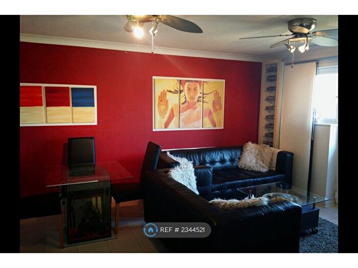 2 Bedroom Flat To Rent In Orchid Gardens, Hounslow, TW3