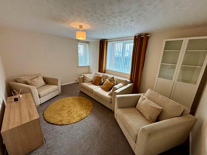 2 Bedroom Flat To Rent In Ewart Court, Red House Farm, NE3