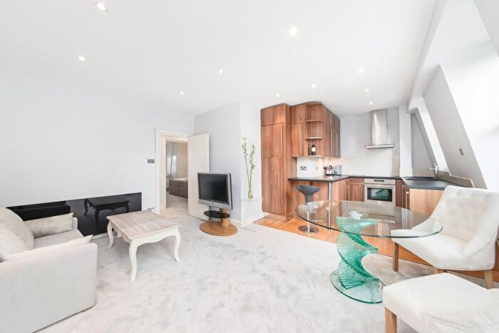 2 Bedroom Flat To Rent In Egerton Gardens, London, SW3