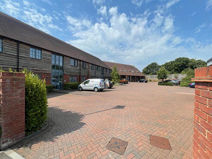 2 Bedroom Flat To Rent In Osprey Close, Upton, BH16