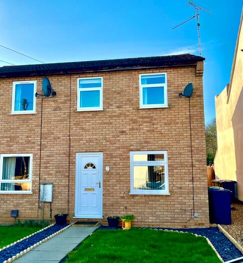 2 Bedroom Property To Rent In New Park, March, PE15