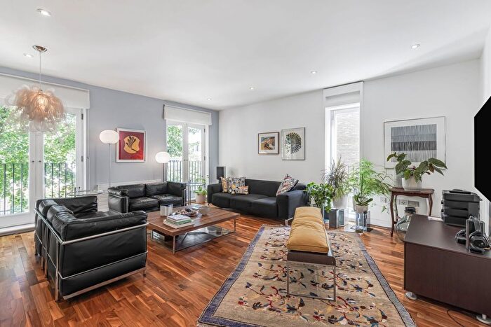 4 Bedroom End Terrace House For Sale In Inverness Terrace, Bayswater, London, W2