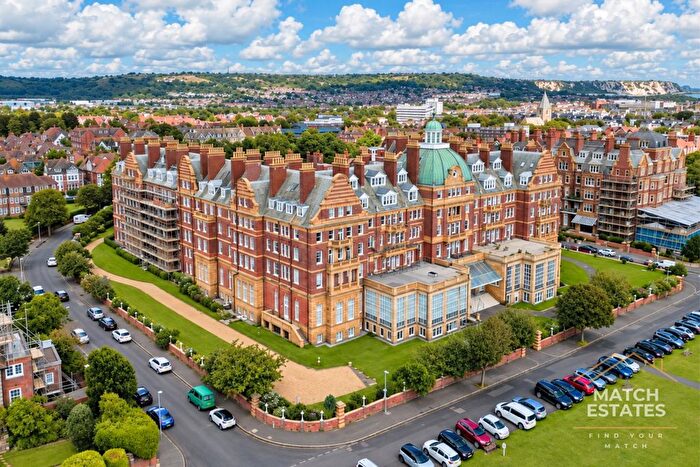 3 Bedroom Flat To Rent In The Metropole, Folkestone, Kent, CT20