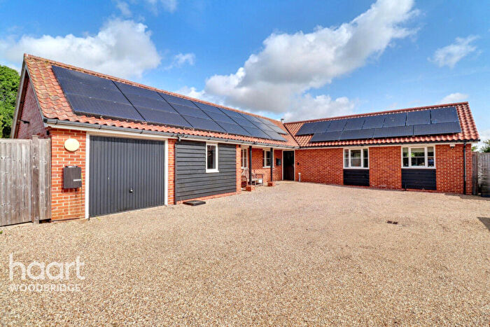 4 Bedroom Detached Bungalow For Sale In Cavell Close, Bawdsey, Woodbridge, IP12