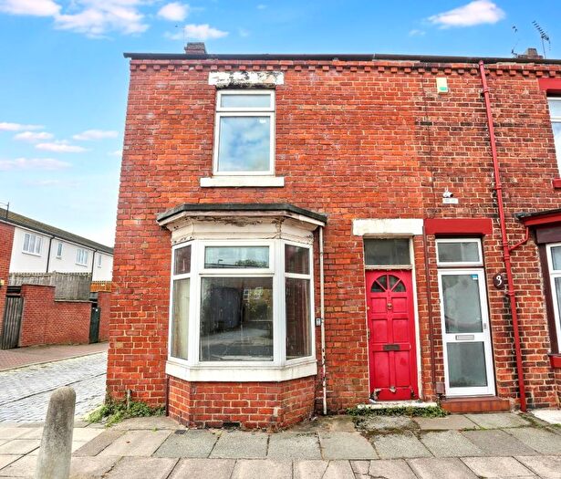 2 Bedroom End Of Terrace House For Sale In Montrose Street, Darlington, DL1
