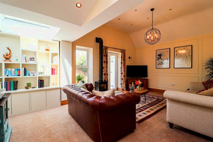 4 Bedroom Town House To Rent In Church Street, Thorney, Peterborough, PE6