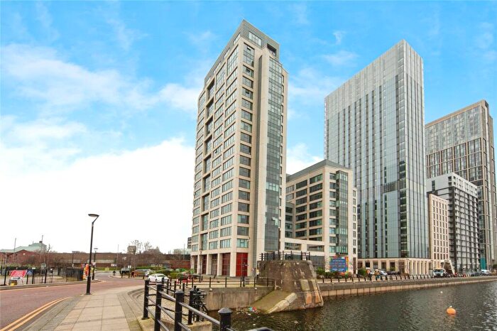 2 Bedroom Apartment For Sale In William Jessop Way, Liverpool, Merseyside, L3