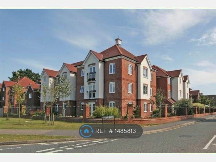 1 Bedroom Flat To Rent In Barnes Wallis Court, Byfleet, KT14