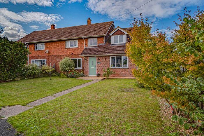 4 Bedroom Semi-Detached House For Sale In West Street, Titchfield Village, PO14