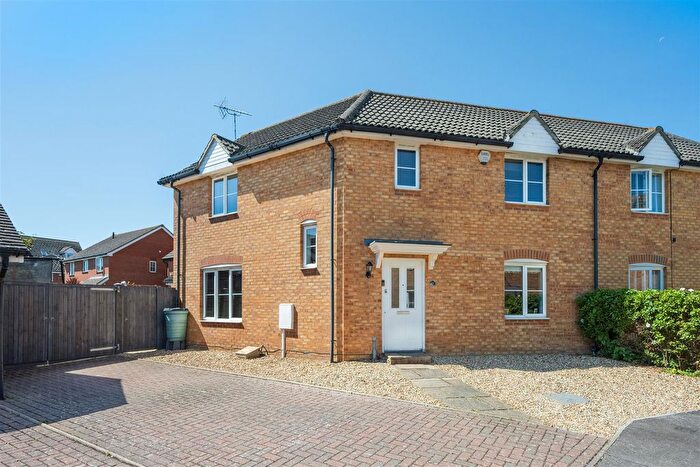 4 Bedroom Semi Detached House For Sale In Aurelie Way, Whitstable, CT5