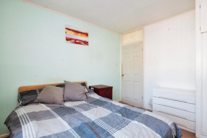 3 Bedroom End Of Terrace House For Sale In Bransdale Road, Clifton, Nottingham, NG11