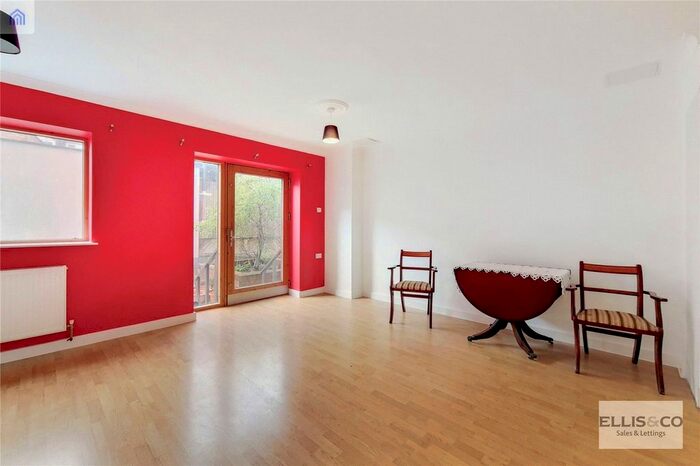 1 Bedroom Flat To Rent In Ruislip Road East, Greenford, UB6