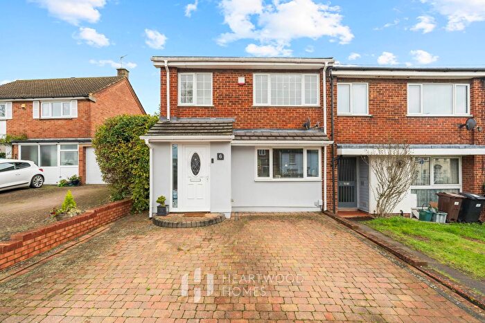 3 Bedroom End Terrace House For Sale In High Street, London Colney, St. Albans, AL2