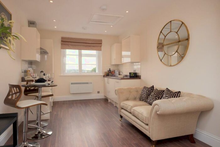 2 Bedroom Apartment To Rent In Ellesmere House, High Street, Canterbury, CT1