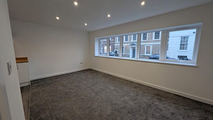 1 Bedroom Flat To Rent In Percy Street, Hull, HU2