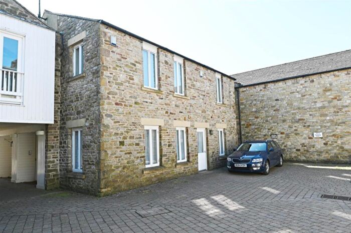 2 Bedroom Apartment For Sale In Stags Fell Court, Hawes, DL8