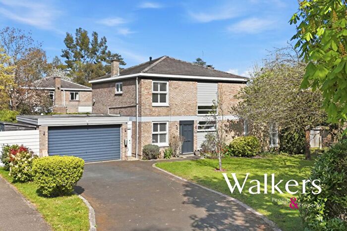 4 Bedroom Detached House For Sale In Tor Bryan, Ingatestone, CM4