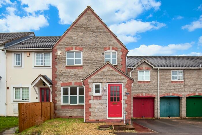3 Bedroom End Of Terrace House To Rent In Spruce Gardens, Oxford, OX4