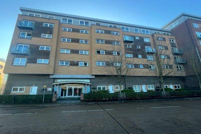 1 Bedroom Flat To Rent In Cherrydown East, Basildon, SS16