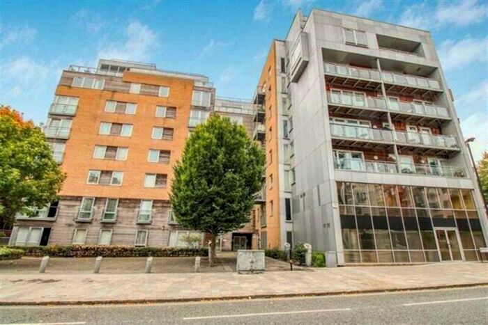2 Bedroom Flat To Rent In Telephone House, High Street, Southampton, SO14