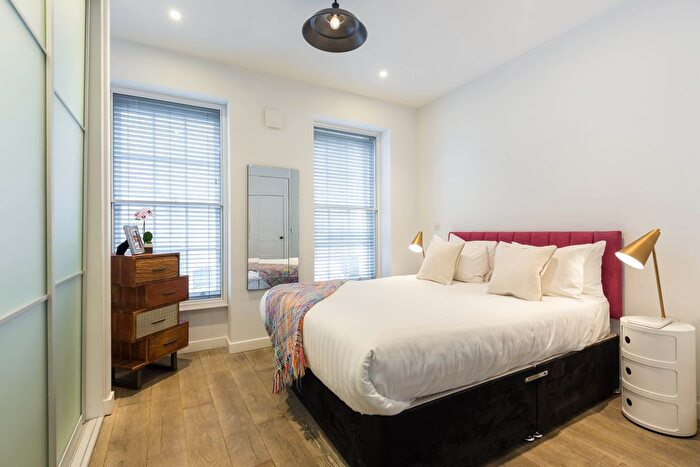 1 Bedroom Flat To Rent In Rathbone Place, London, W1T