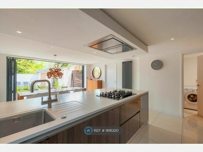 4 Bedroom End Of Terrace House To Rent In Whitehall Street, Shrewsbury, SY2