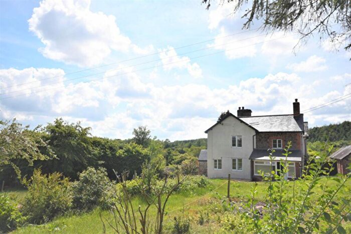3 Bedroom House To Rent In Barn Down, Torrington, EX38