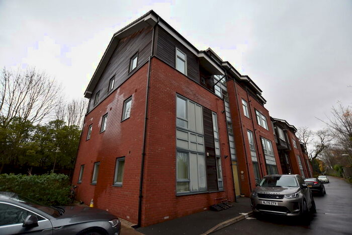2 Bedroom Apartment To Rent In Wellington Road Eccles Manchester Greater Manchester, M30