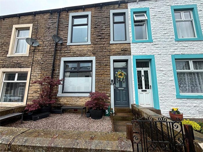 4 Bedroom Terraced House For Sale In Linden Road, Earby, Barnoldswick, Lancashire, BB18