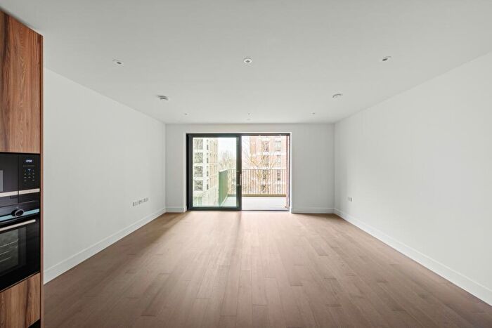 2 Bedroom Flat For Sale In Belfield Mansions, Elephant Park, London, SE17