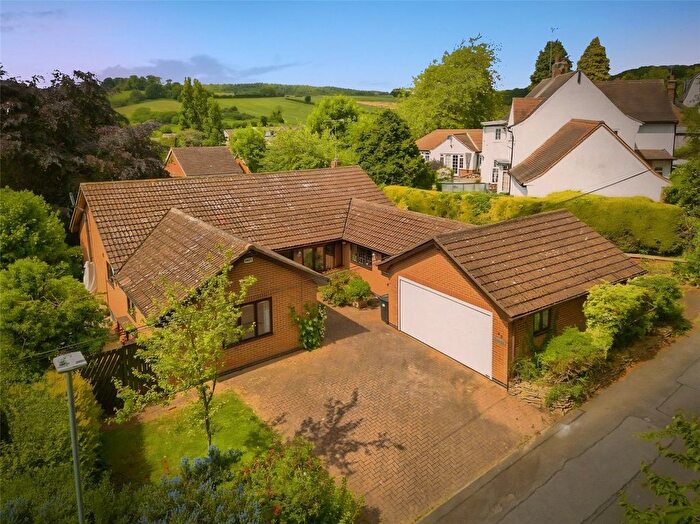 3 Bedroom Bungalow For Sale In Wood Lane, Gedling, Nottingham, Nottinghamshire, NG4