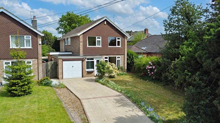 3 Bedroom Detached House For Sale In Chart Corner, Chart Sutton, ME17