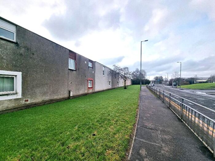 3 Bedroom Terraced House To Rent In Torbrex Road, G67