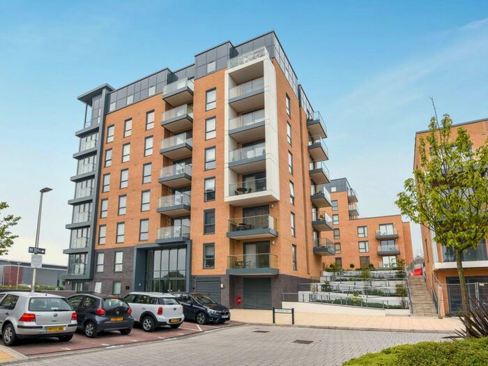 2 Bedroom Apartment To Rent In Skylark House, Drake Way, Reading, RG2