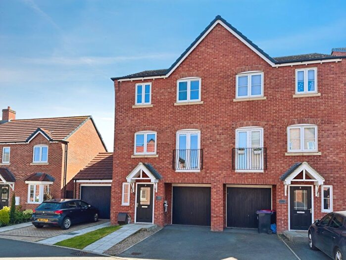 3 Bedroom Semi-Detached House For Sale In Waugh Drive, Wellington, Telford, Shropshire, TF1