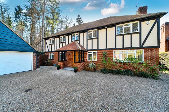 4 Bedroom Detached House For Sale In Hook Heath Road, Hook Heath, GU22