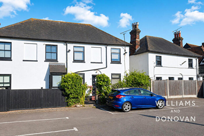 2 Bedroom Semi-Detached House For Sale In High Street, South Benfleet, SS7