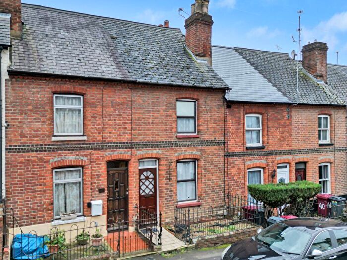 3 Bedroom Terraced House For Sale In Francis Street, Reading, RG1